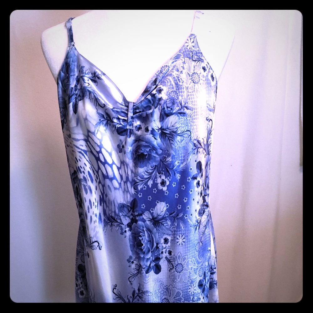Night gown and robe
